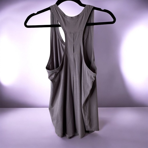 Lululemon Tank Deep Purple Size 6 New without Tags Racerback Womens - Picture 2 of 2